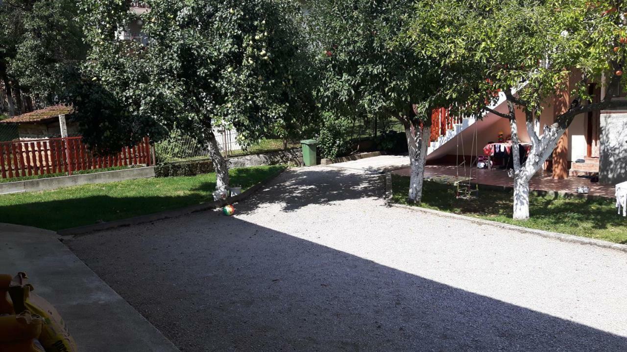 Apartman Petra & Tena Szluin Kültér fotó