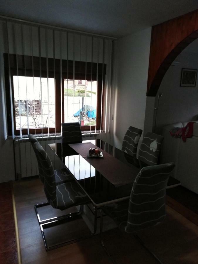 Apartman Petra & Tena Szluin Kültér fotó